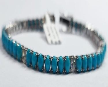 8 Cts Turquoise & Oval Shape0.75 Cts Diamond 14Kt White Gold Tennis Bracelet