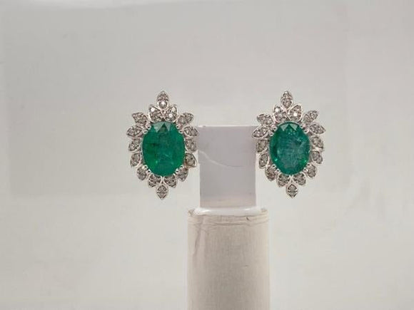 1.75Ct Diamond 3.9Ct Emerald 18K White Gold Earring