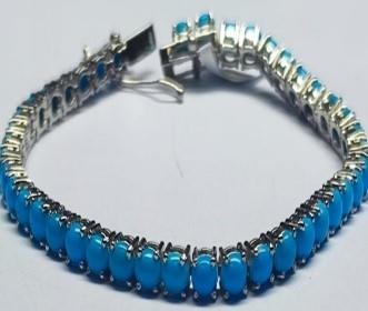 6.7 Cts Turquoise Oval Shape 14Kt White Gold Tennis Bracelet